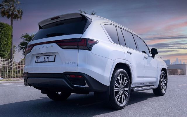 LEXUS LX 600 - image 4