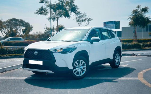 Toyota Corolla Cross - image 1