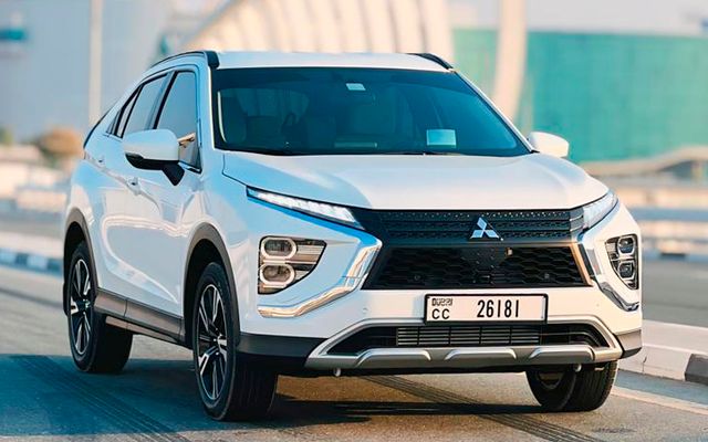 MITSUBISHI ECLIPSE CROSS - image 3