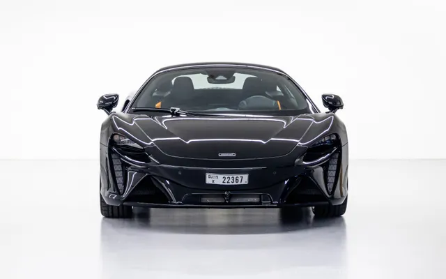 McLaren Artura - image 2