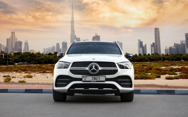 Mercedes Benz GLE 450 White - image 3