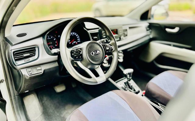 Kia Rio - image 3