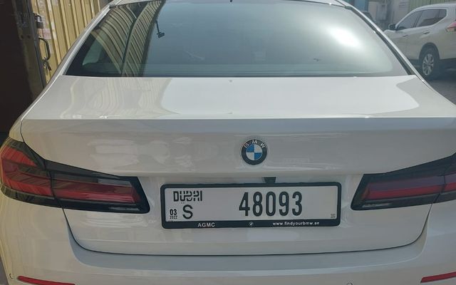 BMW 520i - image 4