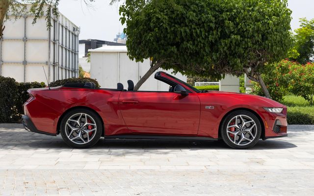 FORD MUSTANG GT 5.0L V8 - image 2