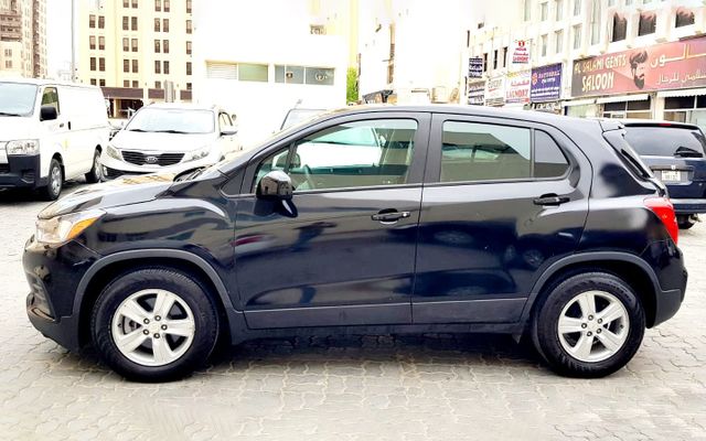 CHEVROLET TRAX - image 2