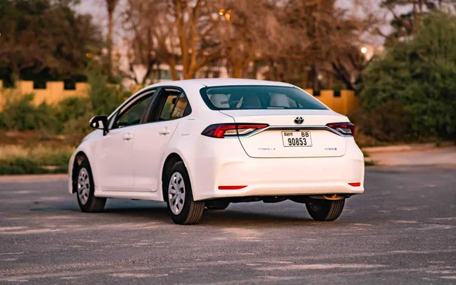 TOYOTA COROLLA - image 4