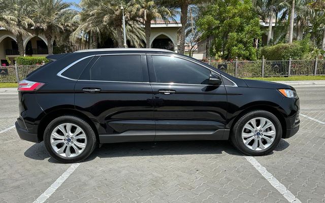 Ford Edge - image 2