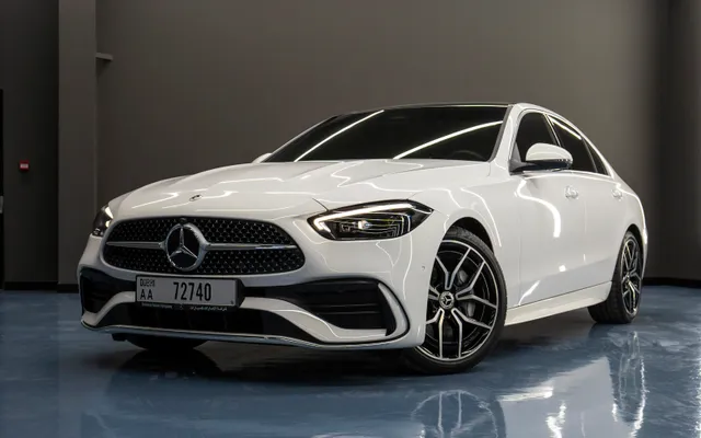 Mercedes C200 - image 1
