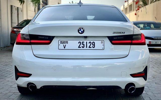 BMW 330I 2020 - image 4