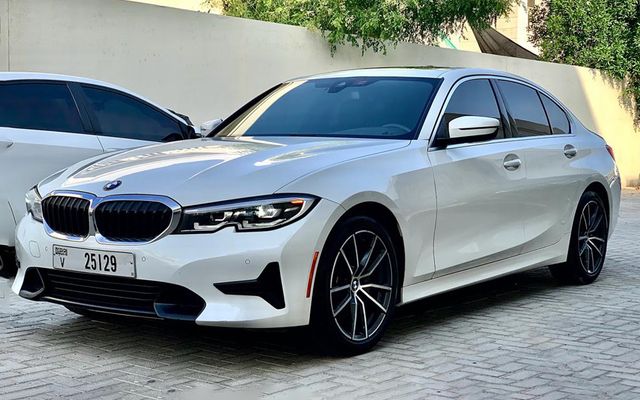 BMW 330I 2020 - image 1