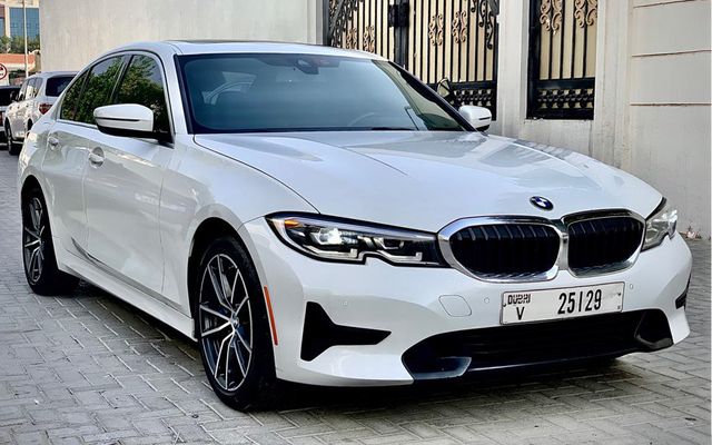 BMW 330I 2020 - image 3