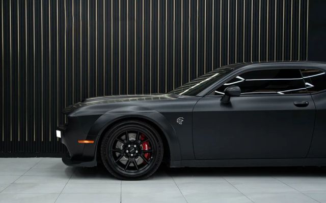 Dodge Challenger Hellcat Redeye - image 4