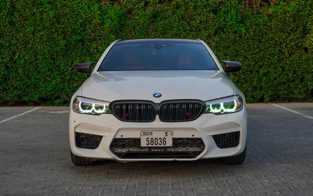 BMW 530i - image 2