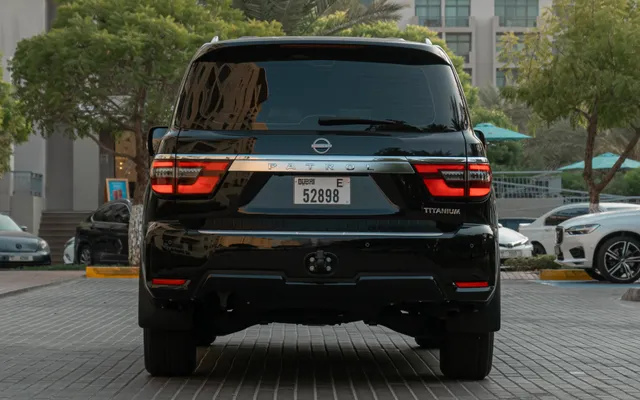Nissan Patrol - image 3