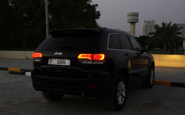 Jeep Grand Cherokee - image 4
