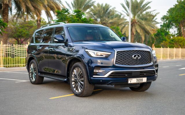 Infiniti QX80 - image 4