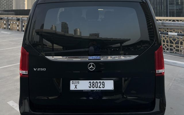 MERCEDES-BENZ V250 - image 3
