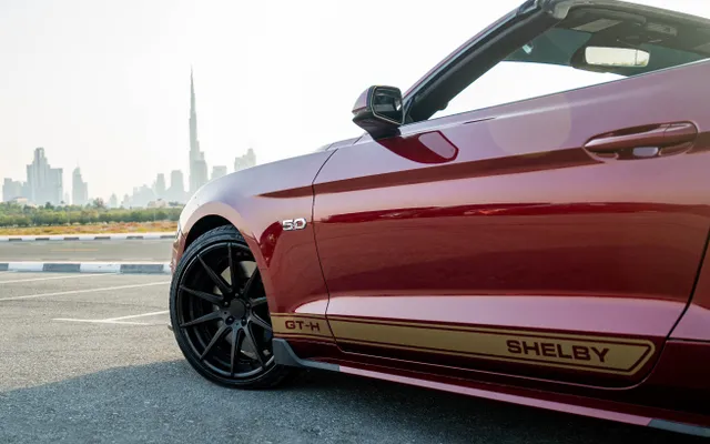 FORD MUSTANG GT V8 - image 3