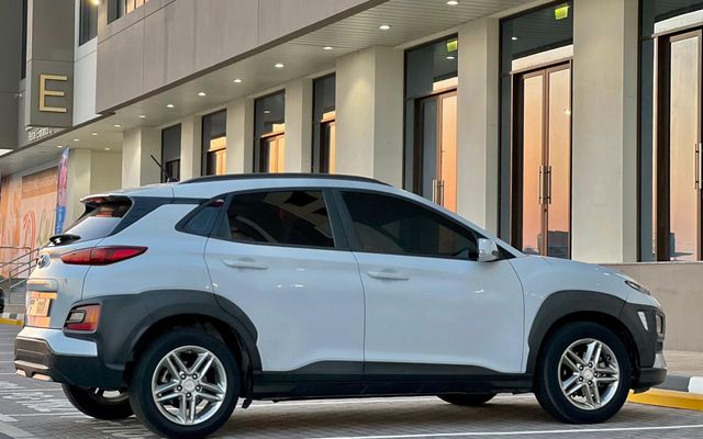 HYUNDAI KONA - image 3