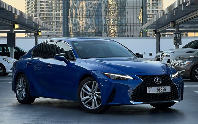 Lexus IS300 - image 4