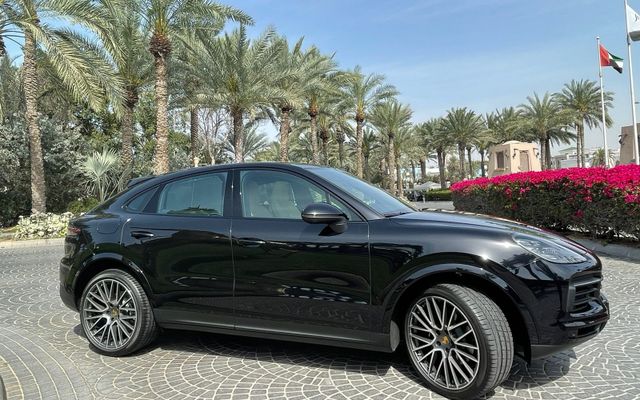 PORSCHE CAYENNE - image 4