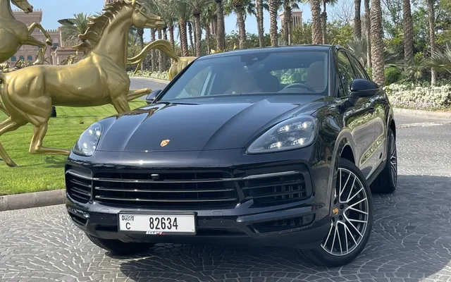 PORSCHE CAYENNE - image 1