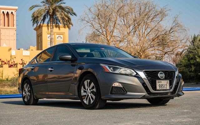 NISSAN ALTIMA - image 3