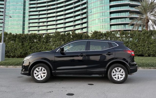 NISSAN ROGUE - image 2