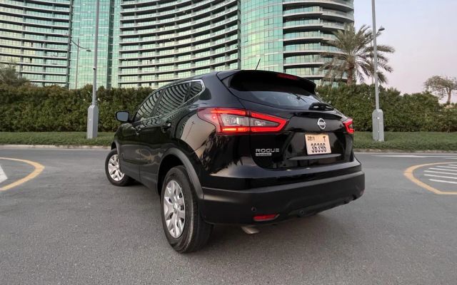 NISSAN ROGUE - image 4