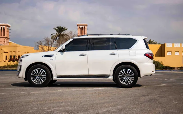 NISSAN ARMADA - image 2