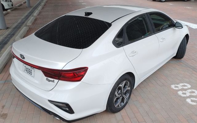 Kia Forte - image 4