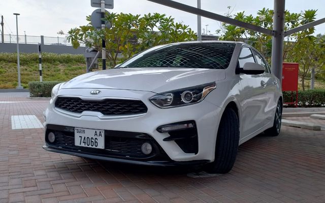 Kia Forte - image 1
