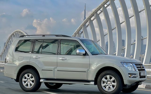 MITSUBISHI PAJERO - image 4