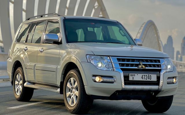 MITSUBISHI PAJERO - image 1