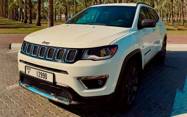 Jeep Compass - image 1