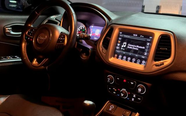 Jeep Compass - image 3