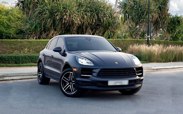 Porsche Macan - image 1