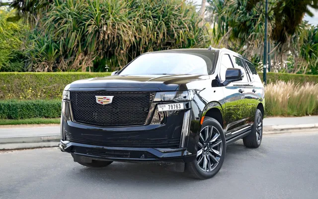 Cadillac Escalade - image 1