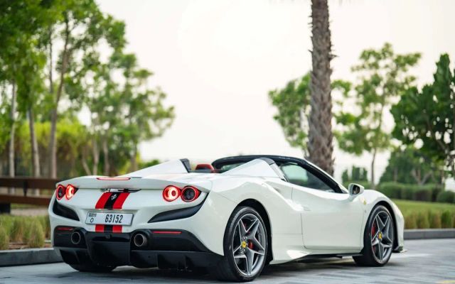 Ferrari F8 Tributo Spider - image 4