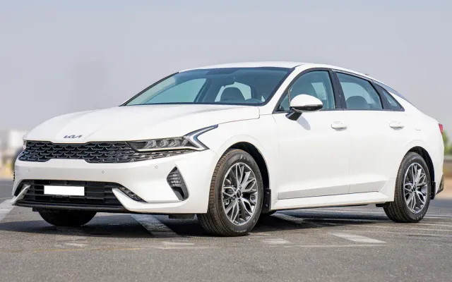 KIA K5 - image 1