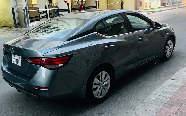 NISSAN SENTRA - image 4