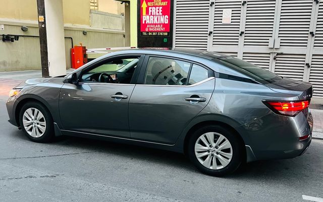 NISSAN SENTRA - image 3