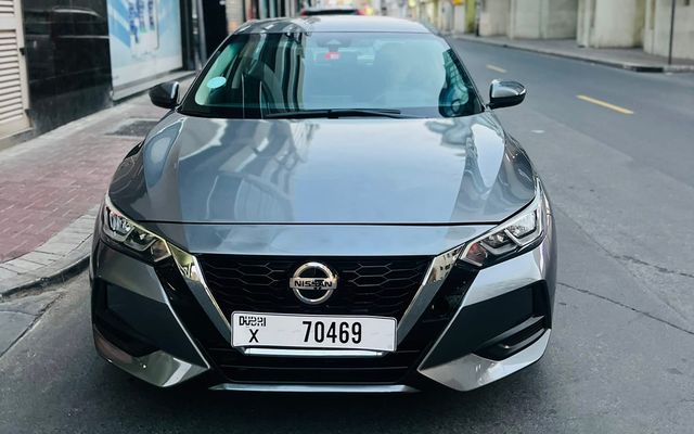 NISSAN SENTRA - image 2