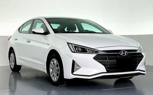 HYUNDAI ELANTRA - image 3