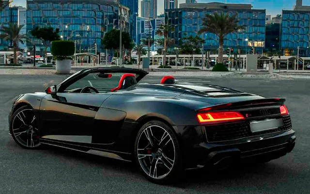 Audi Audi R8 - image 4