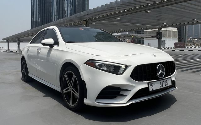 Mercedes A220 - image 3