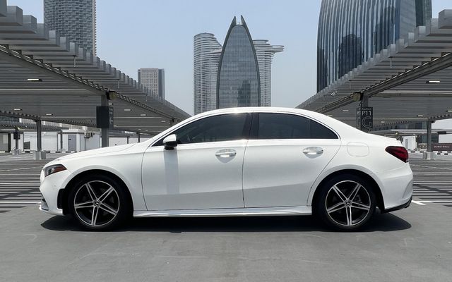 Mercedes A220 - image 4