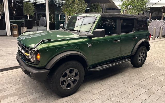 Ford Bronco - image 1