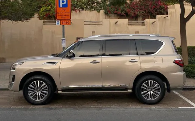 Nissan Patrol Beige - image 2