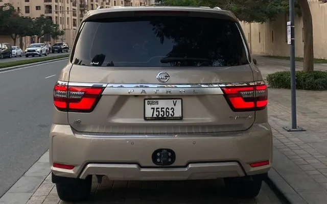 Nissan Patrol Beige - image 4